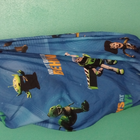 Buzz and Woody no toys get left behind